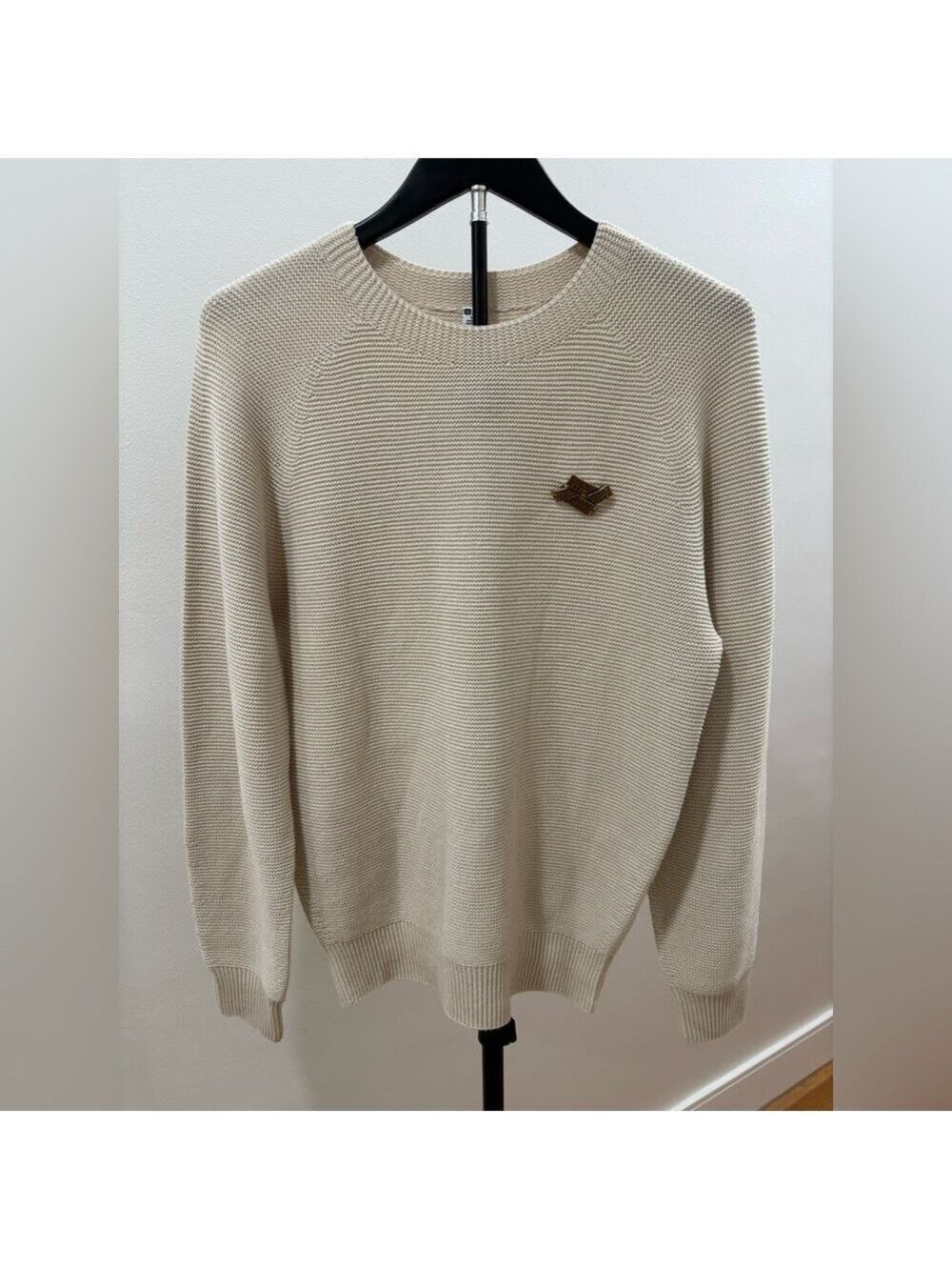 245. Uniqlo Beige Knit Crewneck Sweater